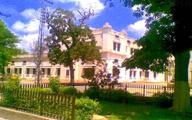 چیرمین ایچ ای سی ڈاکٹر طارق بنوری کا لاہور کالج برائے خواتین یونیورسٹی کا دورہ 