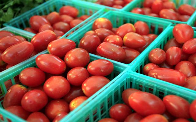 عید الاضحٰی سے پہلے ہی ٹماٹروں کے نخرے آسمان پر پہنچ گئے
