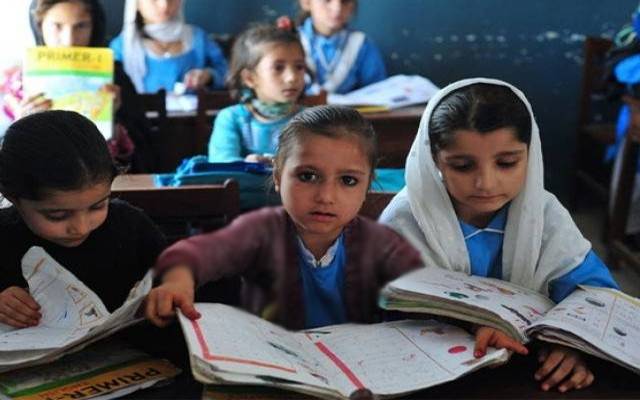 طلبا کی موج مستیاں ختم، پھر سے پڑھائی شروع، سکول کھل گئے