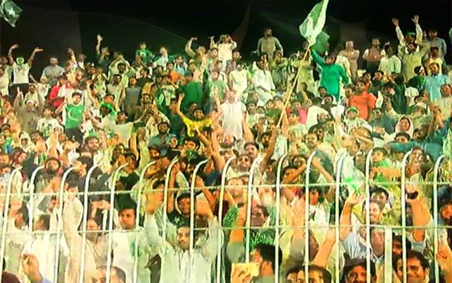 لاہوریئے ہوجائیں ہلے گلے کیلئے تیار، سٹی 42 آزادی پریڈکا انعقاد کررہا ہے