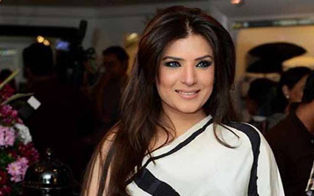  میرے پاس پیار، محبت اور عشق کیلئے وقت نہیں: ریشم