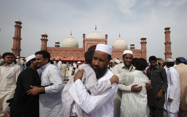 لاہور سمیت ملک بھر میں عیدالاضحیٰ مذہبی عقیدت و احترام سے منائی جارہی ہے