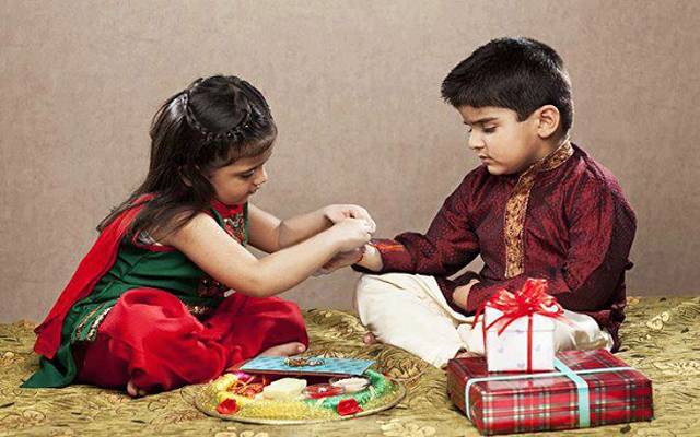 راکھی تہوارکی تیاریاں شروع، بہنوں کی دعائیں ، بھائیوں کا عہد
