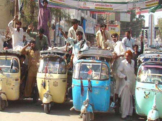 اوگرا اور ایل پی جی کی ملی بھگت ،رکشہ ڈرائیور غصے سے لال پیلے