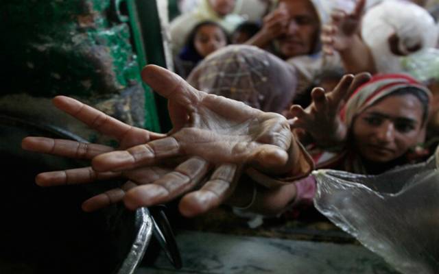 غریب عوام کیلئے حکومت کی جانب سے پہلا ’’تحفہ‘‘