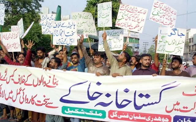 گستاخانہ خاکوں کیخلاف اُمت مسلمہ کا احتجاج رنگ لے آیا