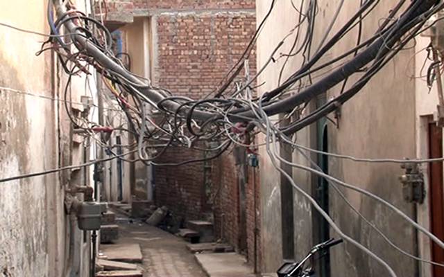  ٹاؤن شپ، کرنٹ لگنے سے کمسن بچہ بُرُی طرح جھلس گیا