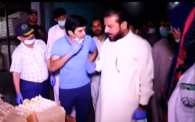 سلامت پورہ میں آپریشن ، 3 لاکھ سے زائد گندے انڈے پکڑ لیے گئے