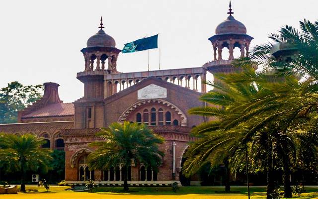 میڈیکل کالجز میں داخلے کیلئےانٹری ٹیسٹ میں بےضابطگیاں