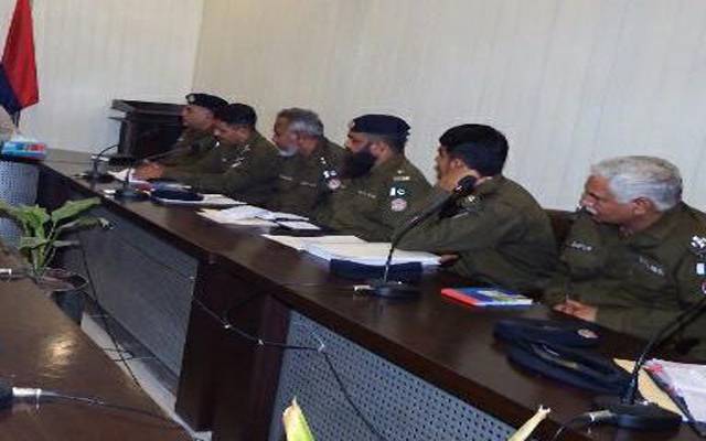 بیرون ملک جانے والے افسران کی چھٹیاں منظور 