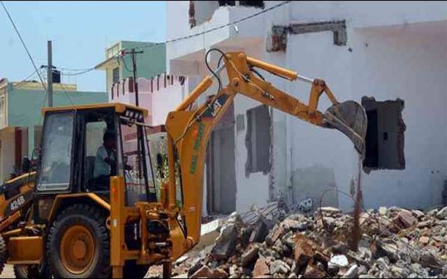 ضلعی انتظامیہ کا تجاوزات کیخلاف آپریشن، 77 گھر اور 4 پلازےمسمار