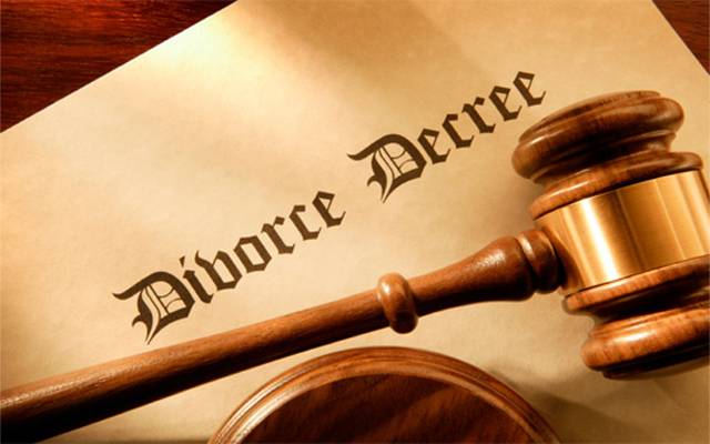 طلاق کی بڑھتی  شرح کو روکنےکیلئےثالثی و مصالحتی کونسلز متحرک ہو گئیں