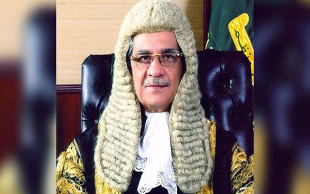 مزاروں میں جمع ہونے والی رقم زائرین کی سہولیات کیلئے استعمال ہونی چاہیے:چیف جسٹس