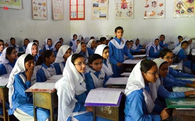  ڈسٹرکٹ ایجوکیشن اتھارٹی نے 1200 سکولوں کے فنڈز روک لیے