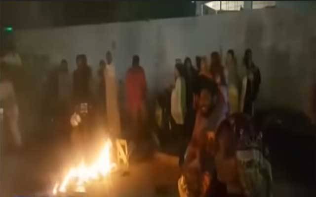 لڑکی کے اغوا ہونے پر اہل علاقہ کا پولیس کیخلاف احتجاج