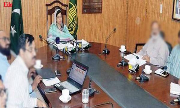 ڈی سی لاہور امن و امان قائم رکھنے کیلئے میدان میں آگئیں، بڑا حکم جاری کردیا