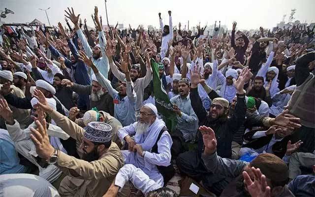 دھرنا ختم، حکومت اور مظاہرین میں مذاکرات کامیاب