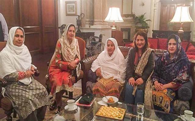 وزیراعلیٰ اور گورنر پنجاب میں سرد جنگ، بیگم ڈپلومیسی شروع