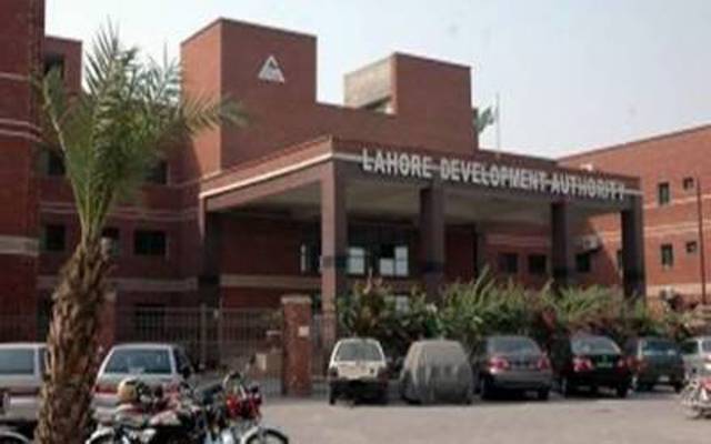 ایل ڈی اے میں افسران کے تقررو تبادلے، نوٹیفکیشن جاری