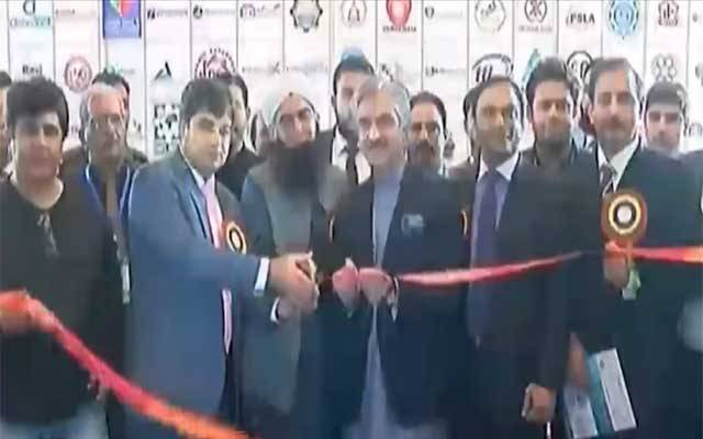 وزیر صنعت میاں اسلم اقبال نے انٹرنیشنل پاک لیب ایکسپو کا افتتاح کر دیا