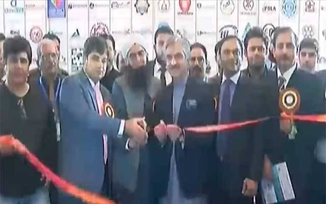 وزیر صنعت میاں اسلم اقبال نے انٹرنیشنل پاک لیب ایکسپو کا افتتاح کر دیا