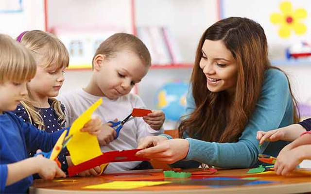 پنجاب فرانزک سائنس ایجنسی میں کام کرنے والی خواتین کیلئے اچھا قدم