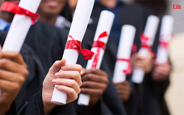 طلبا کی اسناد قبضے میں رکھنے والے نجی کالجوں کیخلاف شکنجہ تیار