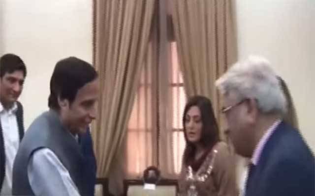 برطانوی میئر آف ہان سلو مس سمعیہ چودھری کا پنجاب اسمبلی کا دورہ