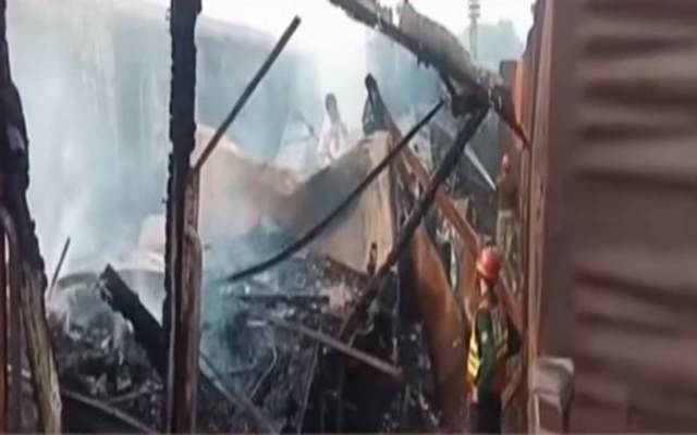  ٹرین میں خطرناک آتشزدگی کا واقعہ 