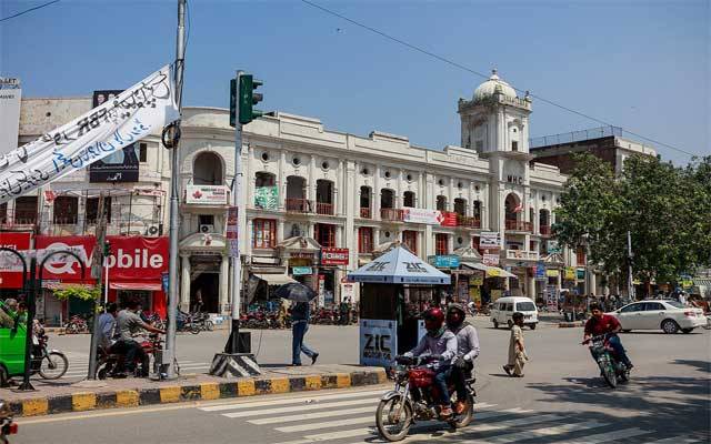 مال روڈ کی بحالی کا منصوبہ کھٹائی میں پڑنے لگا