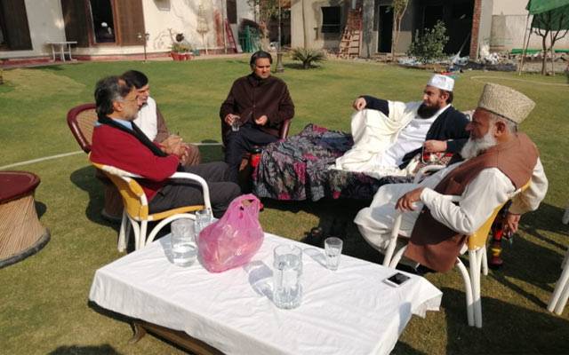 مختلف سیاسی رہنماؤں کی مولانا طارق جمیل سے ملاقات، جلد صحتیابی کیلئے دُعا
