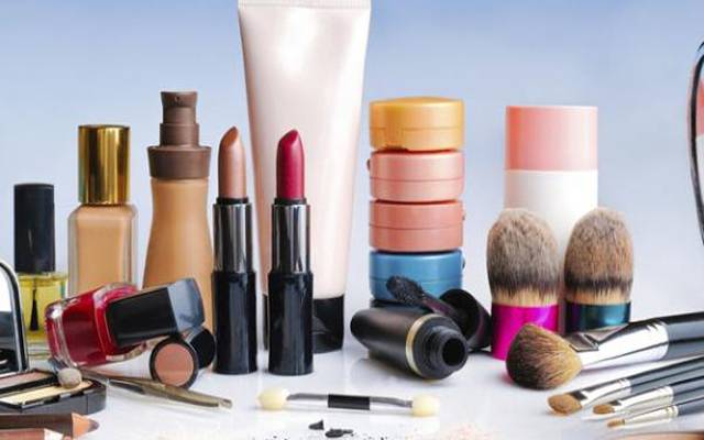 میک اپ کے سامان میں خطرناک کیمیکلز استعمال ہونے کا انکشاف
