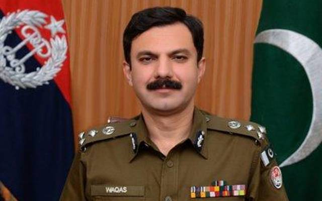 ڈی آئی جی آپریشنز کی انوکھی منطق، خاتون محرر کو عہدے سے ہٹا دیا