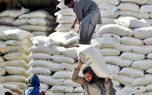 محکمہ خوراک کے خلاف فلور ملوں کے اندر، باہر احتجاجی بینرز آویزاں
