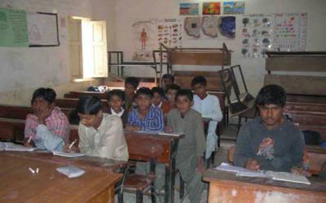 غیر رجسٹرڈ سکولوں کی تعداد میں اضافہ