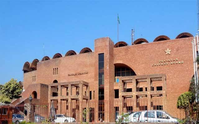 پاکستان کرکٹ بورڈ سونے کی چڑیا بن گیا