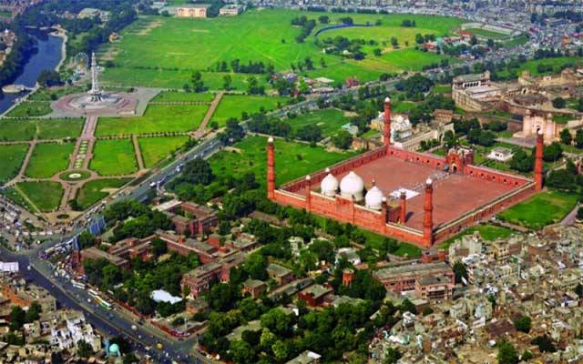 باغوں کا شہر لاہور بڑی تباہی سے بچ گیا