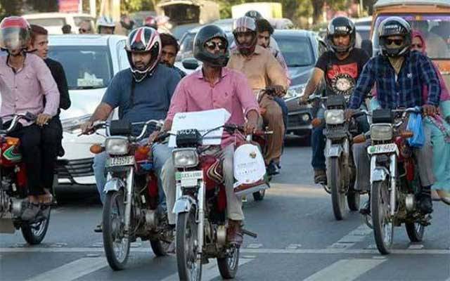 موٹرسائیکل سواروں پر ایک اور پابندی لگ گئی
