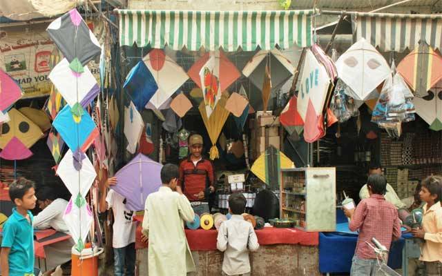 پتنگ سازوں کی شامت آگئی، سب کو بند کرنے کا فیصلہ