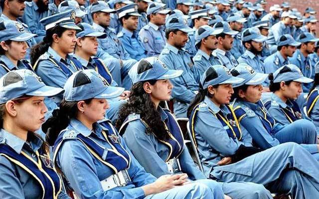 پنجاب بھر کے ٹریفک وارڈنز کیلئے زبردست خوشخبری