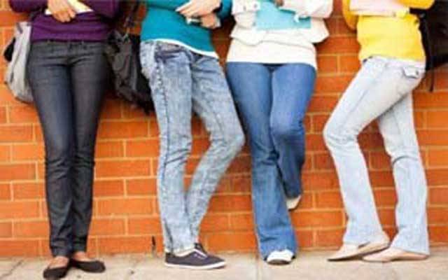 طلبا و طالبات کے جینز پہننے پر پابندی عائد