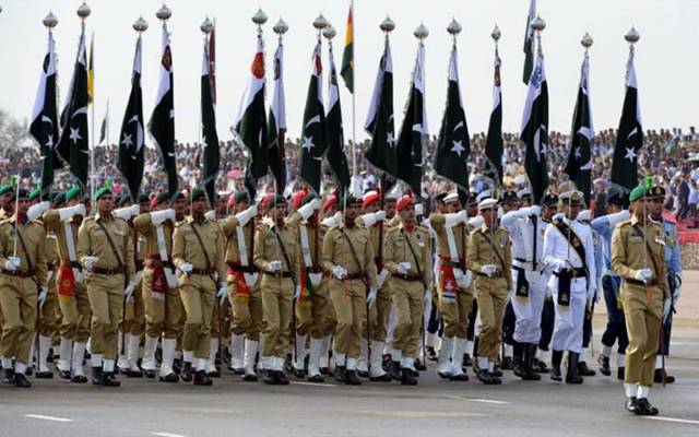یوم پاکستان، اسلام آباد میں مسلح افواج کی شاندار پریڈ 