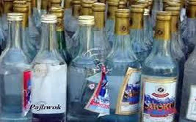 ڈپٹی کمشنر آفس کی حدود میں موجود پارکوں سے شراب کی بوتلیں برآمد