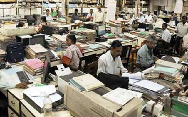 ضلع کونسل میانوالی کے 460 ملازمین کی 27 ماہ کی تنخواہیں ادا نہ ہوئیں