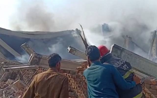 سندراسلام نگر،کیمیکل گودام میں آگ بھڑک اٹھی