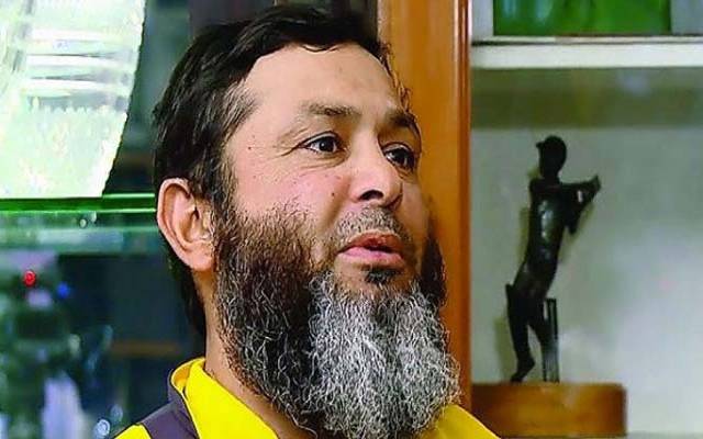 شاداب خان 'ان فٹ' سابق کرکٹر مشتاق احمد نے اہم مشورہ دے دیا