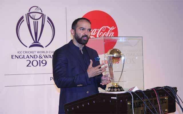  آئی سی سی ورلڈ کپ 2019 کی ٹرافی لاہور پہنچ گئی