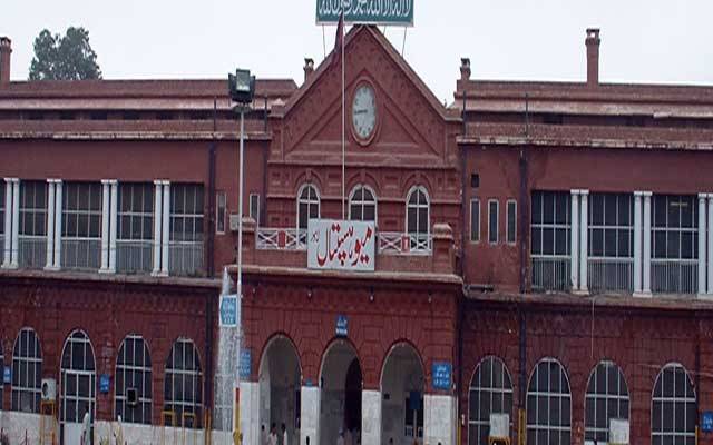 انتظامیہ کی نااہلی، سرکاری ہسپتال کی لفٹ عرصہ دراز سے خراب