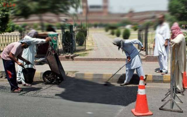 میٹرو پولیٹن کارپوریشن لاہور کی سڑکوں پر پیچ ورک کرائے گی