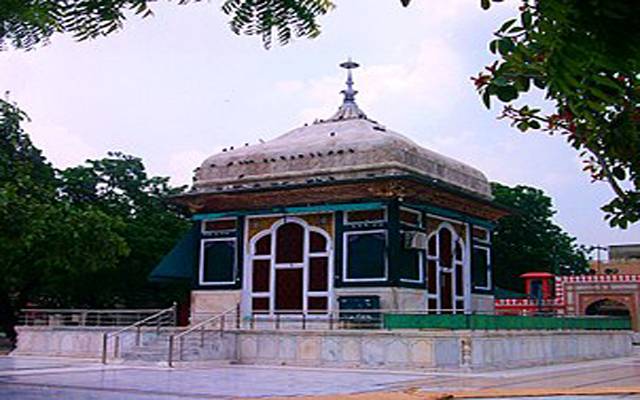 حضرت میاں میر کا مزار